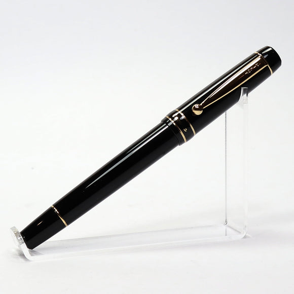 Pilot Namiki Lucina Fountain Pen – Black Fine Nib