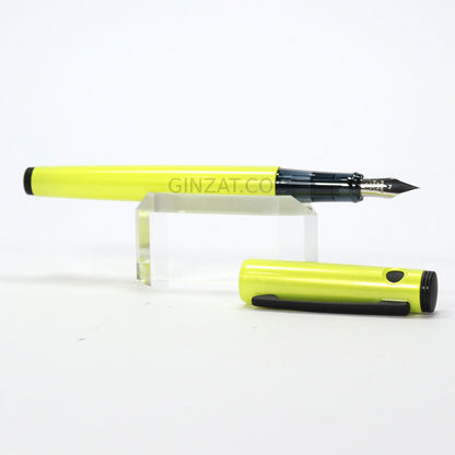 Pilot LIGHTIVE Fountain Pen – Active Yellow Medium Nib