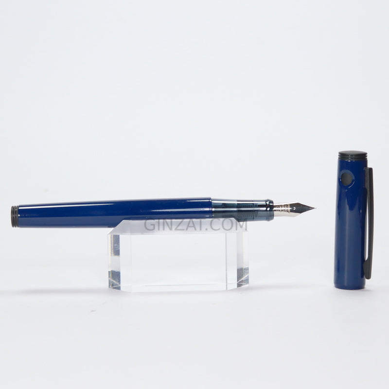 Pilot LIGHTIVE Fountain Pen – Active Navy Medium Nib