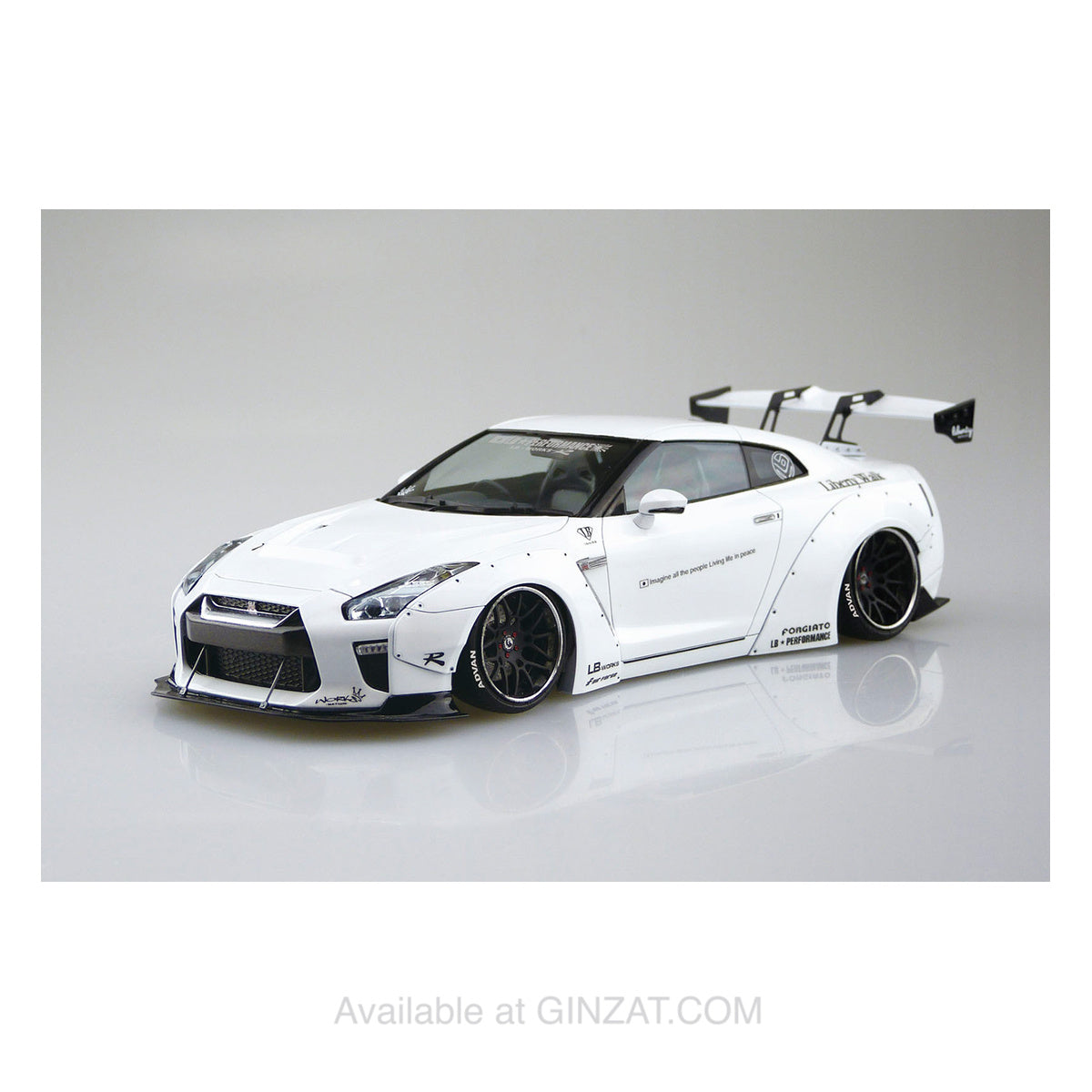 Liberty Walk 1/24 Nissan R35 GT-R type 1.5, Aoshima 1/24 Plastic Model Kit