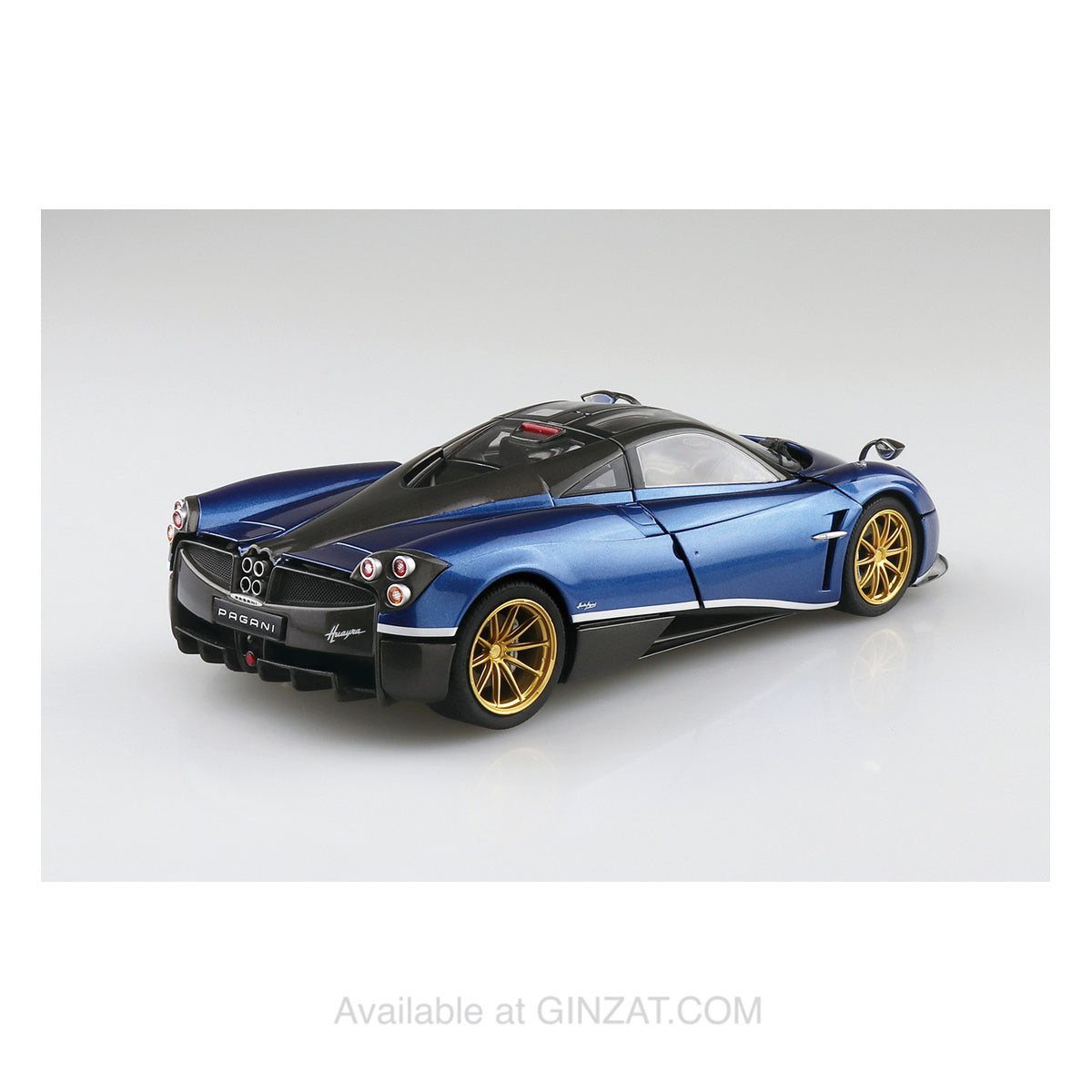 PAGANI Huayra Pacchetto Tempesta, Aoshima 1/24 Plastic Model Kit