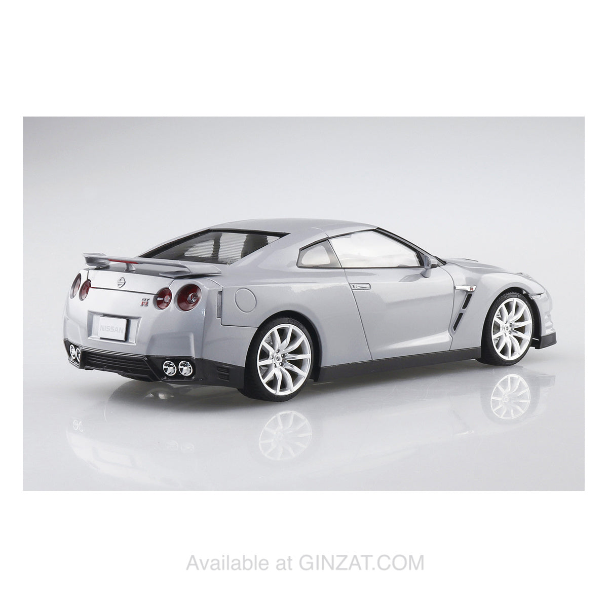 NISSAN R35 GT-R '14 Ultimate Metal Silver, Aoshima 1/24 Pre-Painted Model Kit