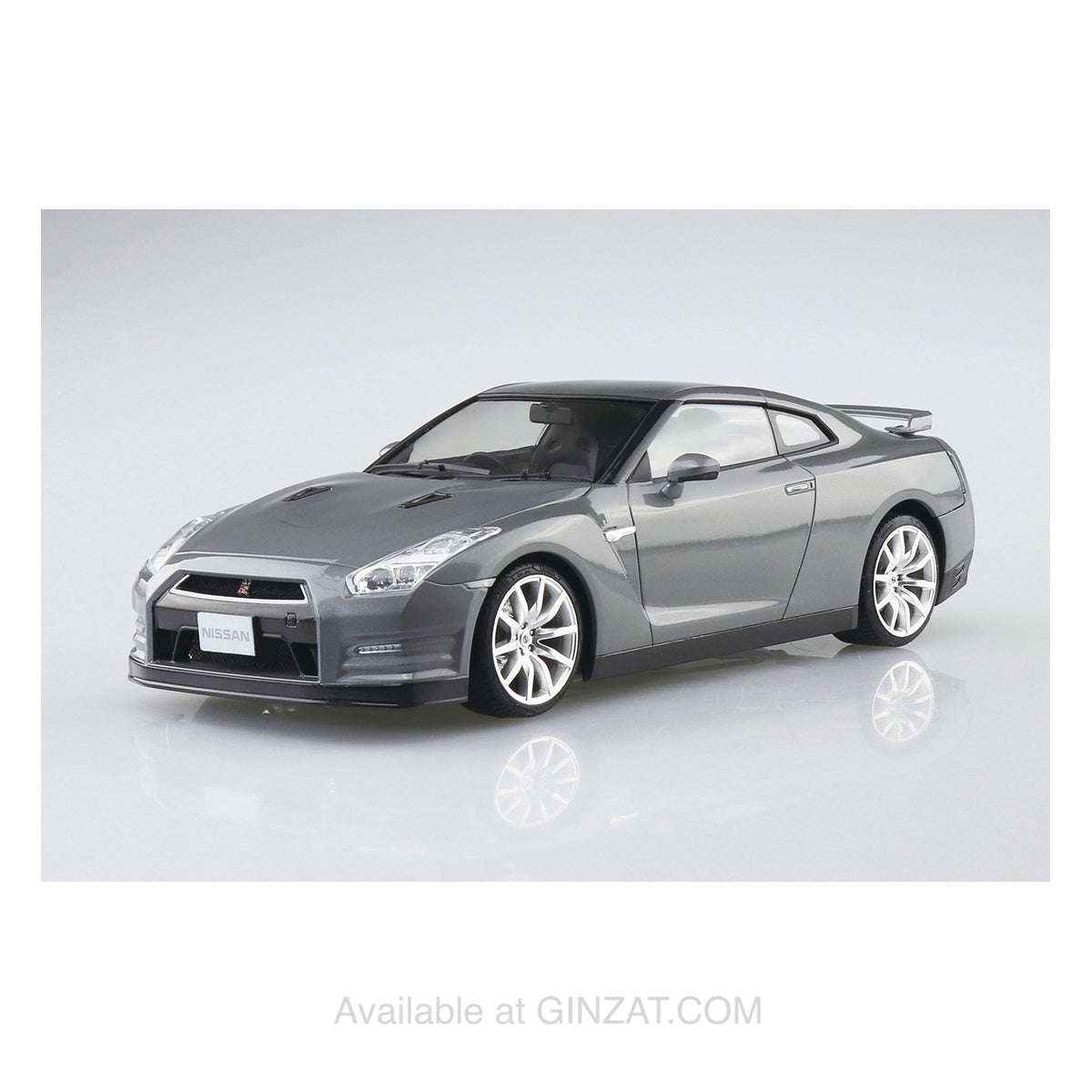 NISSAN R35 GT-R '14 Dark Metal Gray, Aoshima 1/24 Pre-Painted Model Kit