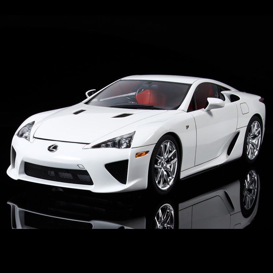 Lexus LFA, Tamiya Plastic Model Kit (Scale 1/24)