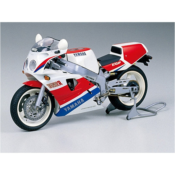 Yamaha FZR750R, Tamiya Motorcycle Plastic Model Kit (Scale 1/12)