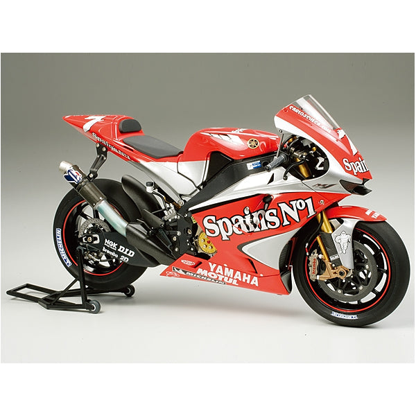 Yamaha YZR-M1'04 No.7/No.33, Tamiya Motorcycle Plastic Model Kit (Scale 1/12)